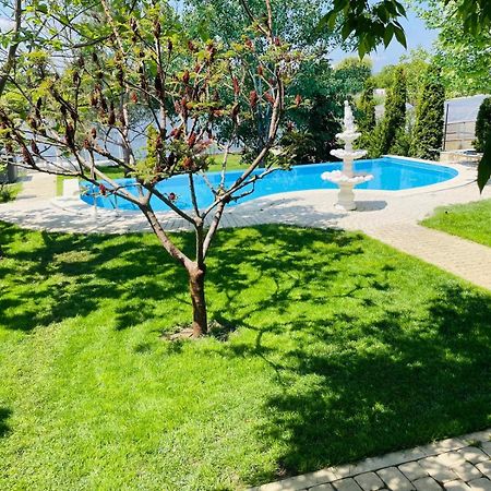 Therme - Corbeanca By The Lake Luxury Villa المظهر الخارجي الصورة