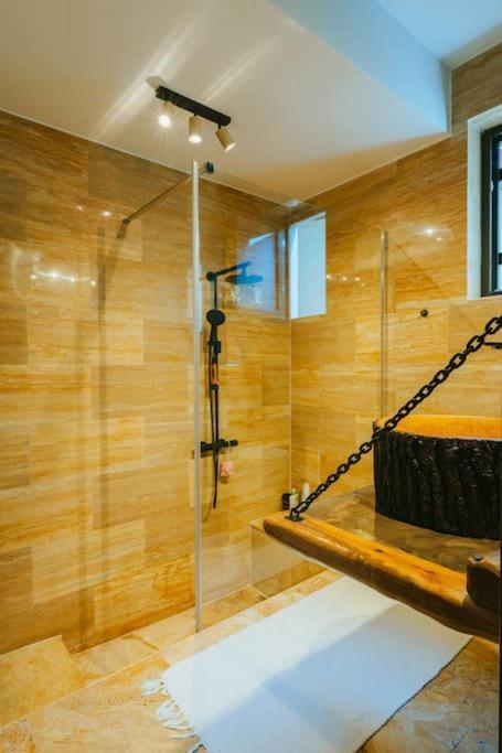 Therme - Corbeanca By The Lake Luxury Villa المظهر الخارجي الصورة