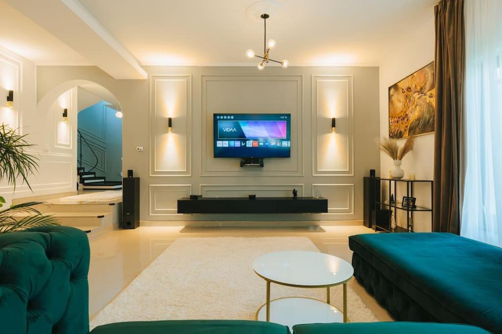 Therme - Corbeanca By The Lake Luxury Villa المظهر الخارجي الصورة