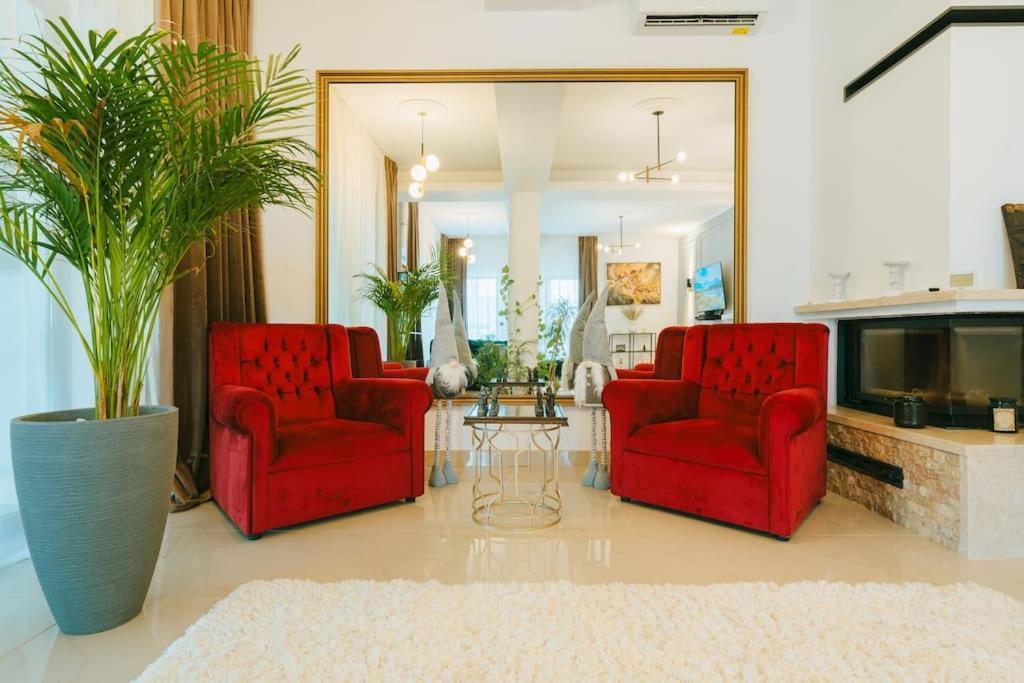 Therme - Corbeanca By The Lake Luxury Villa المظهر الخارجي الصورة