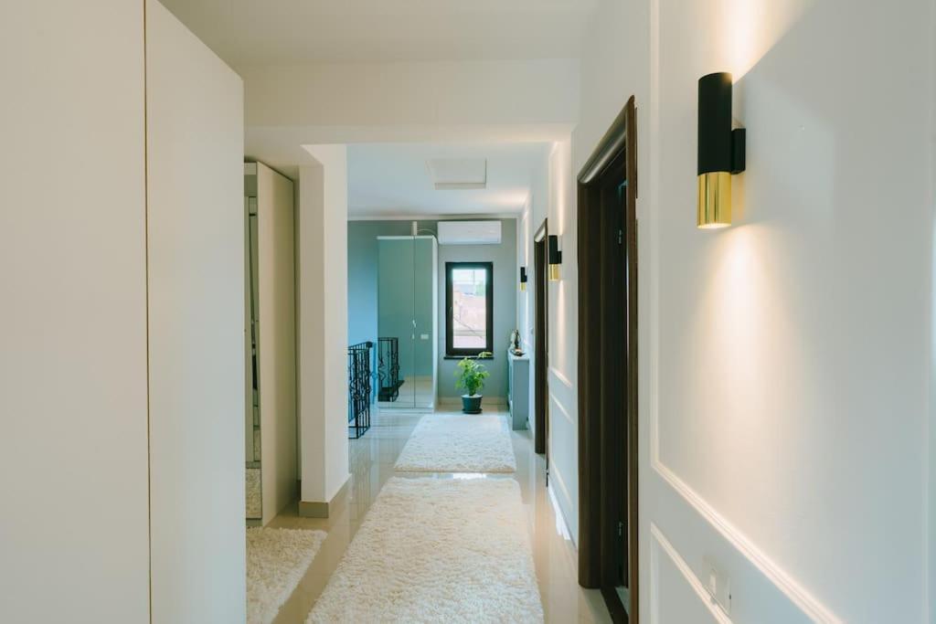 Therme - Corbeanca By The Lake Luxury Villa المظهر الخارجي الصورة